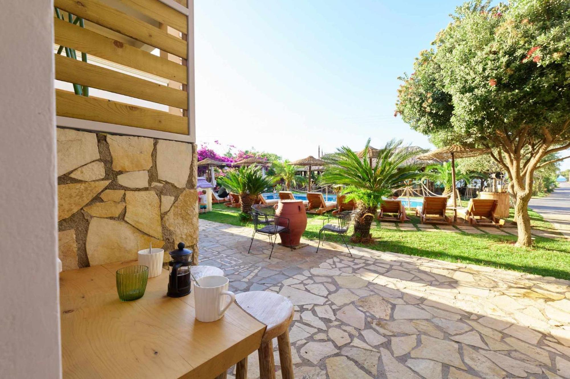 Villa Gereoudis Seaview Apartments-Pool & Bar Kolimvárion Luaran gambar