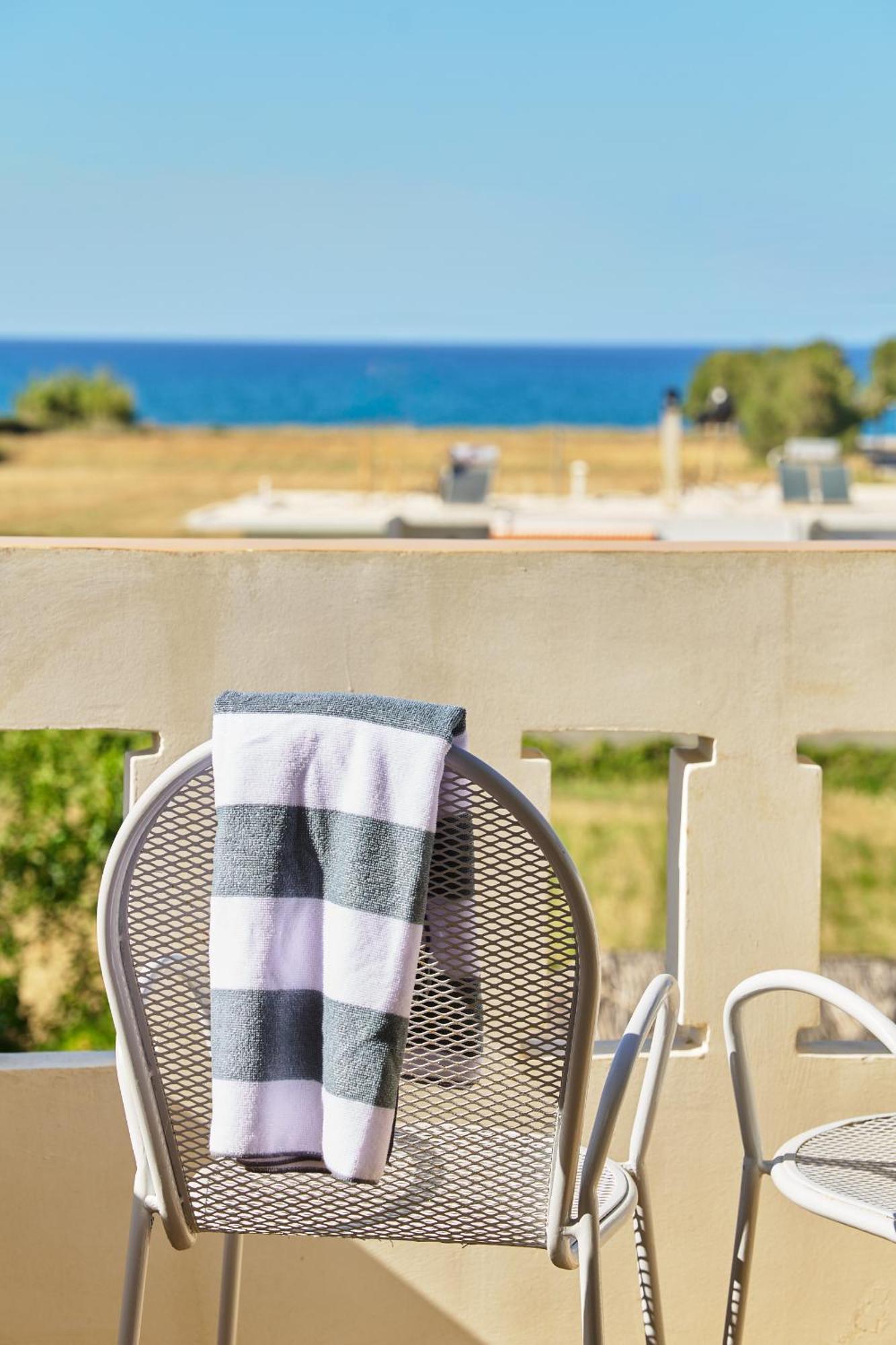 Villa Gereoudis Seaview Apartments-Pool & Bar Kolimvárion Luaran gambar