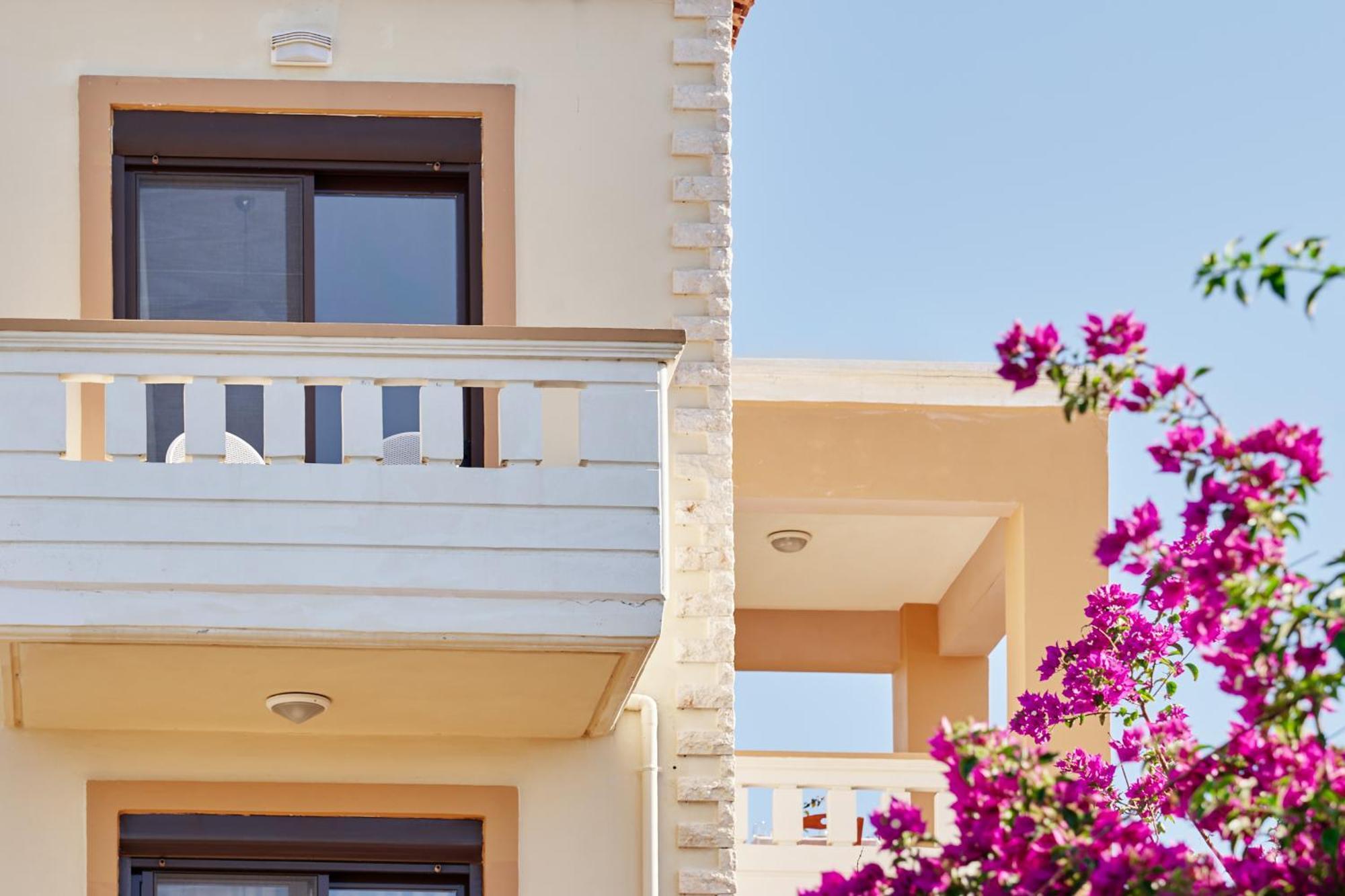 Villa Gereoudis Seaview Apartments-Pool & Bar Kolimvárion Luaran gambar