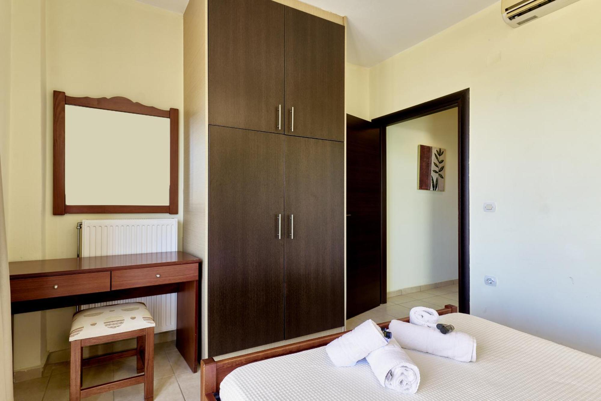 Villa Gereoudis Seaview Apartments-Pool & Bar Kolimvárion Luaran gambar