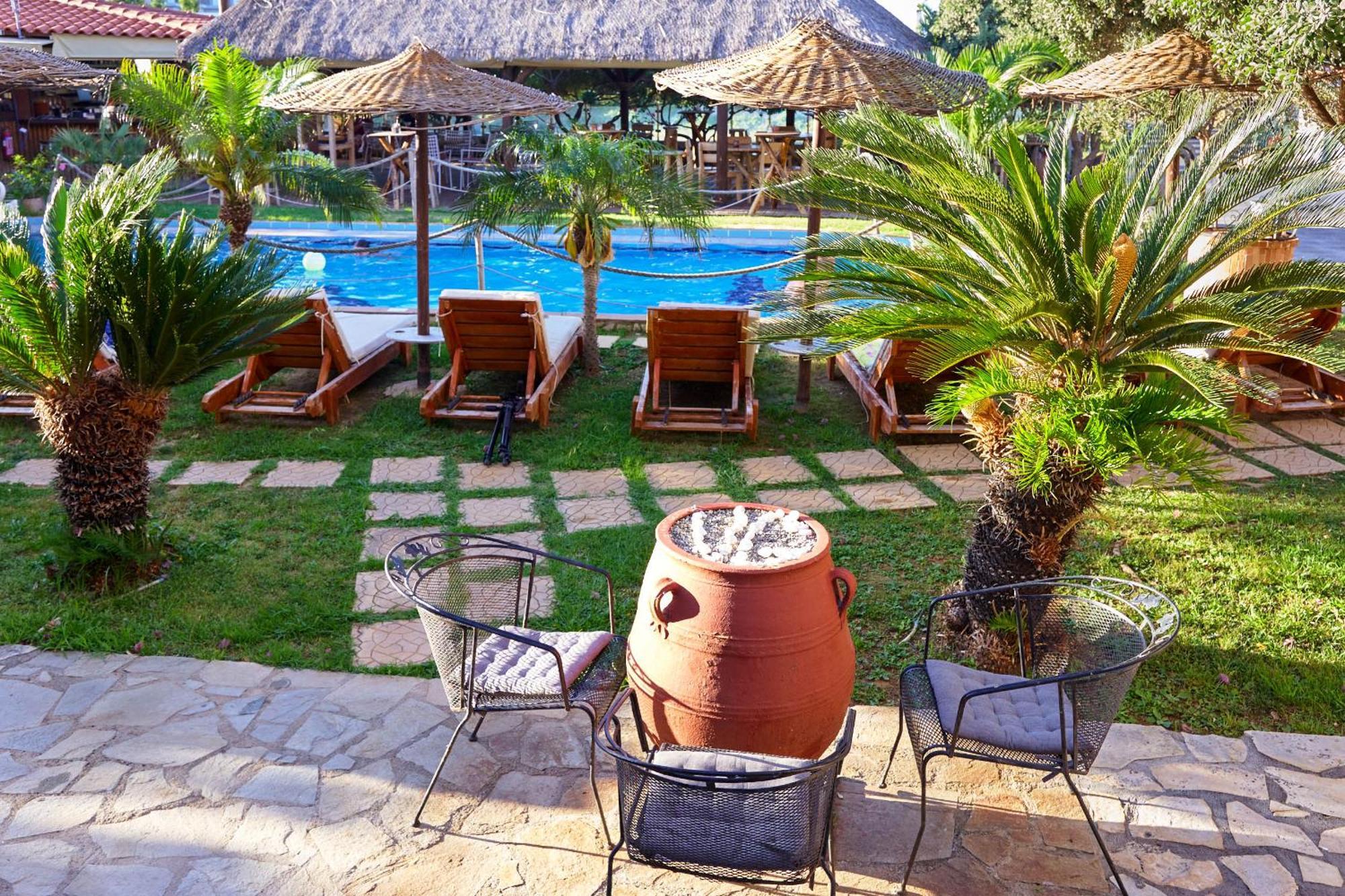 Villa Gereoudis Seaview Apartments-Pool & Bar Kolimvárion Luaran gambar