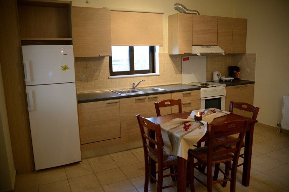 Villa Gereoudis Seaview Apartments-Pool & Bar Kolimvárion Luaran gambar