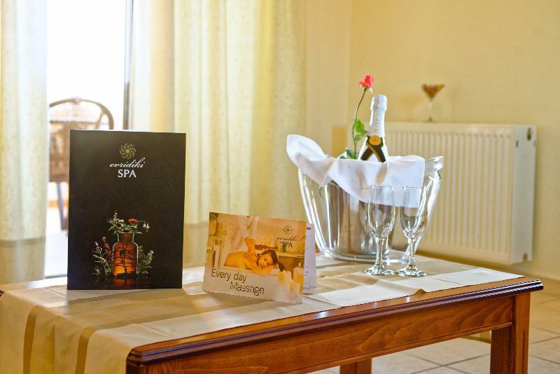 Villa Gereoudis Seaview Apartments-Pool & Bar Kolimvárion Luaran gambar